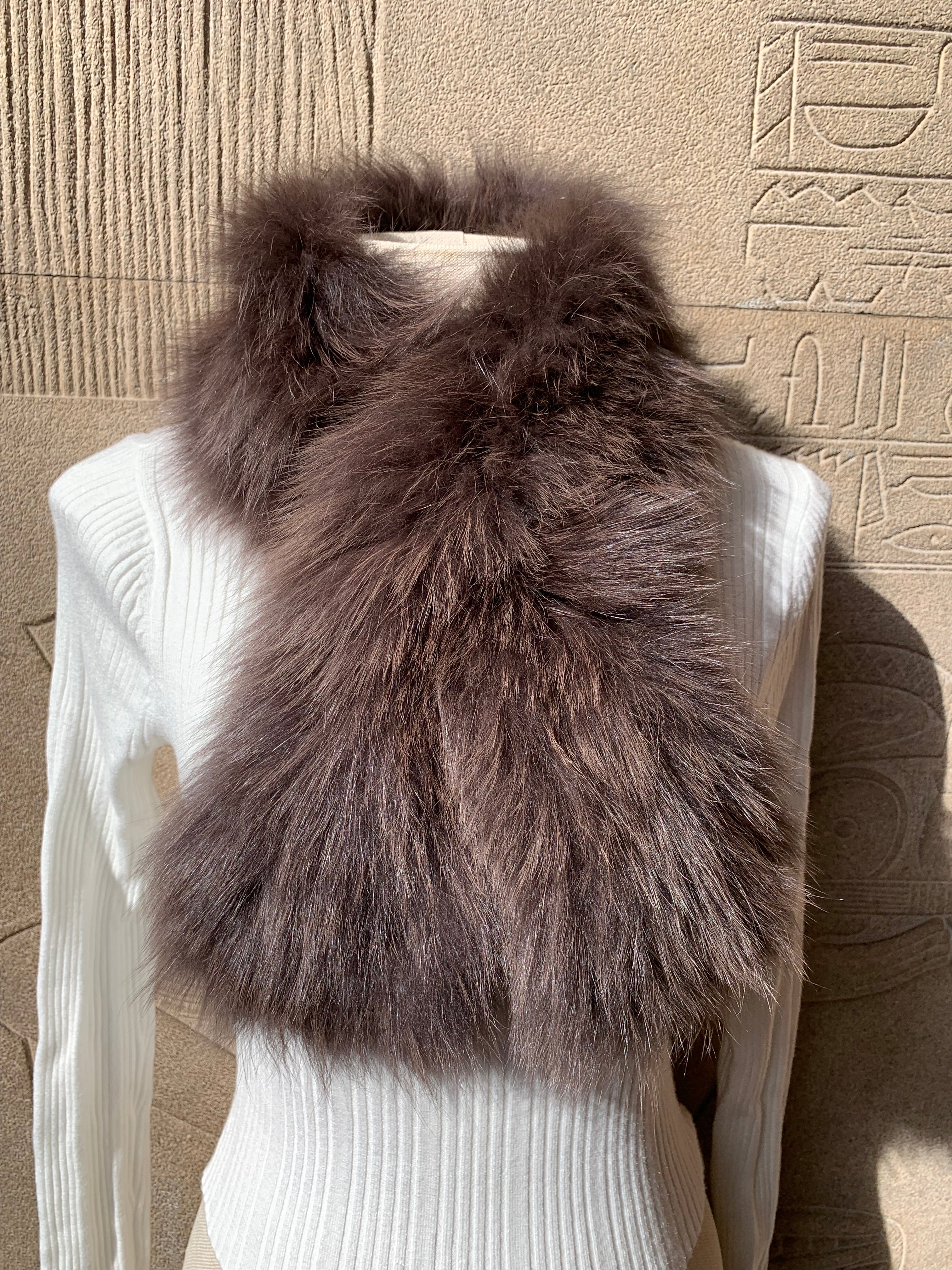 Estola Zorro Marron 2